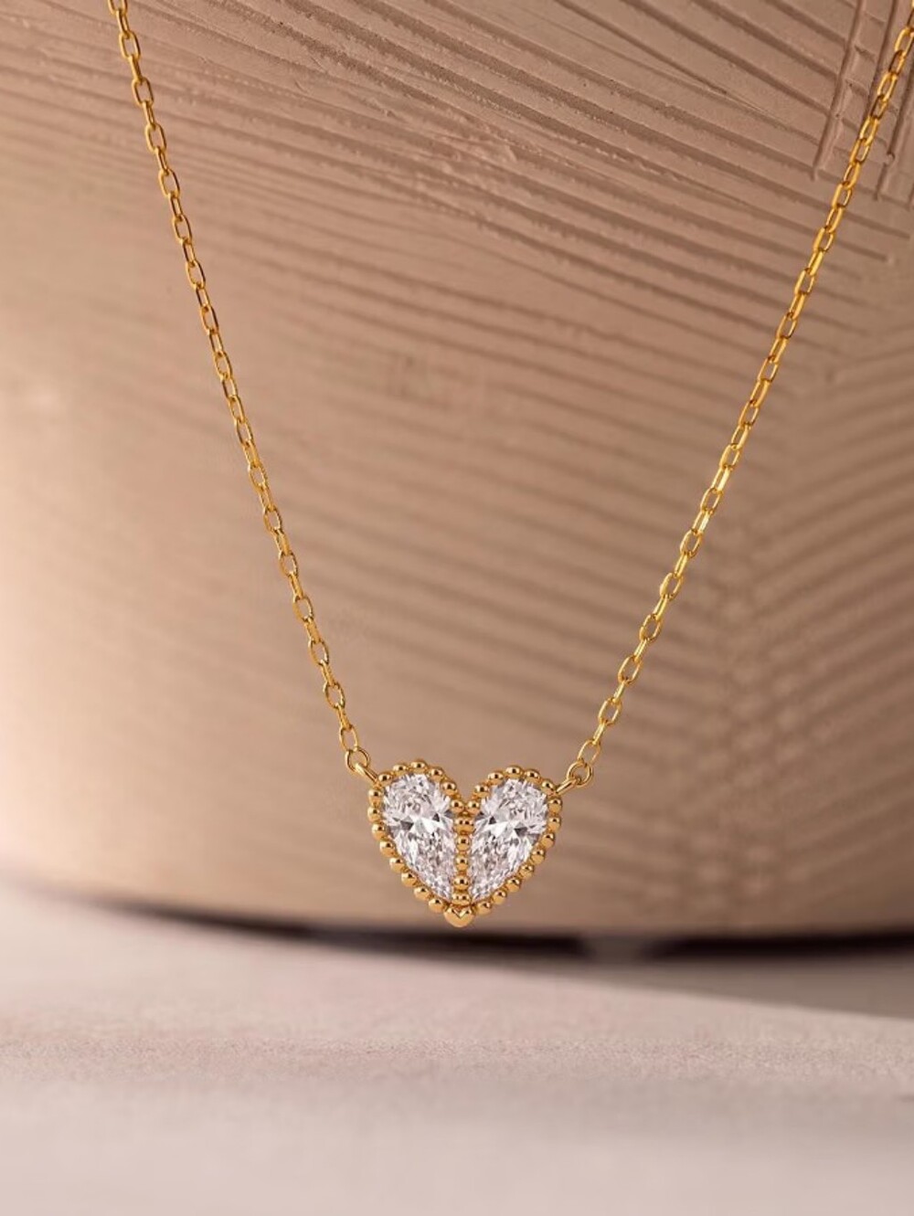 14K Gold Plated Heart Necklace Dainty Choker Non Tarnish - Picture 2 of 2